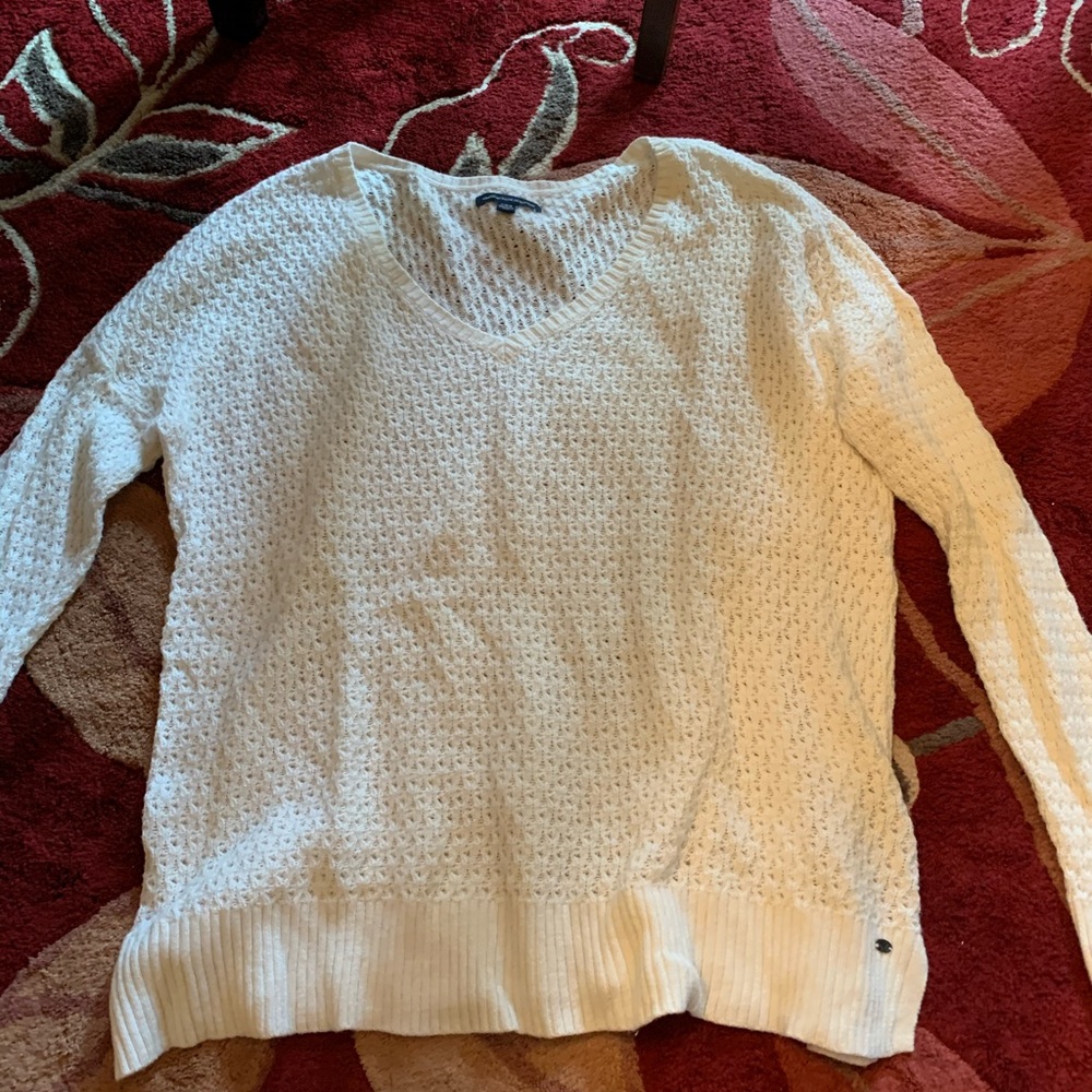 American Eagle V-Neck white sweater